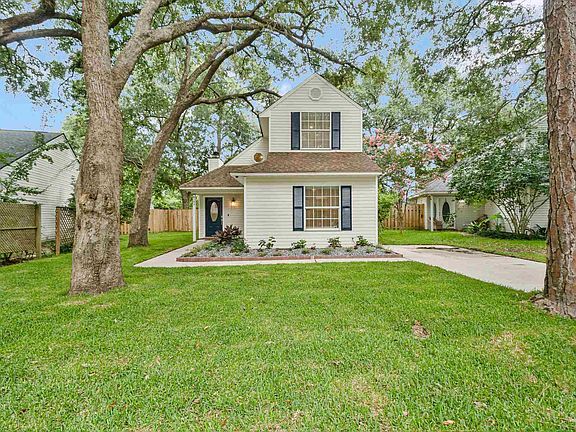 2nd image of 6102 Chablis Ln