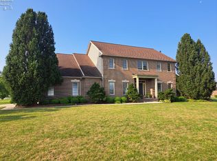263 Saint Paul Dr, Fremont, OH