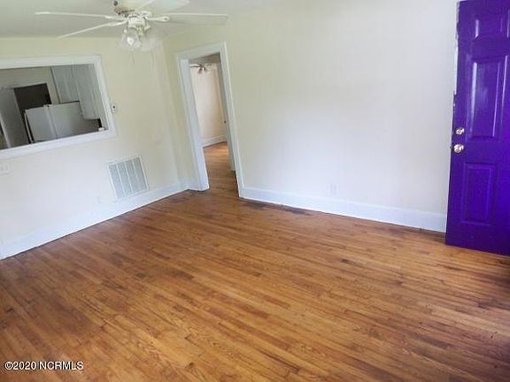 4th image of 100 N Holly St #A