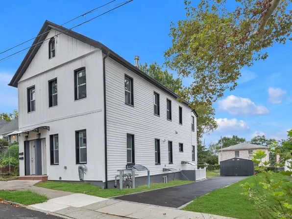2511 126th Street, Flushing, NY 11354