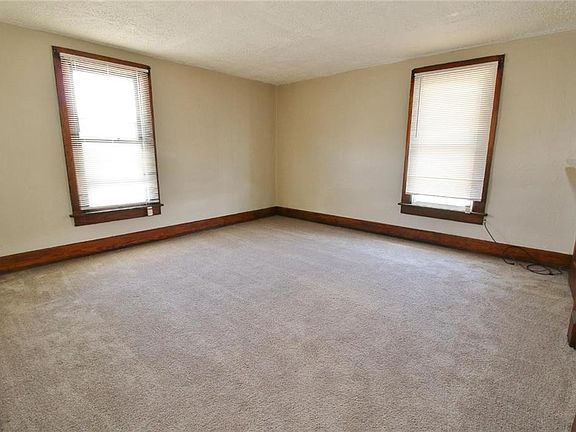 5th image of 2345 Linden Ave