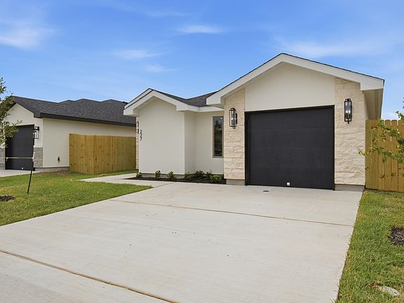 3rd image of 227 Lusitano Dr