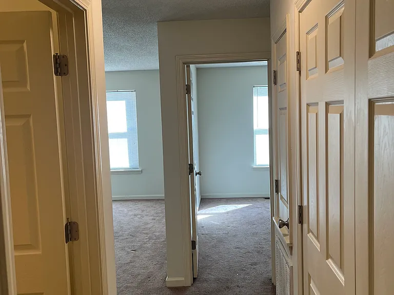 121 Harts Bridge Rd #D — Photo 3