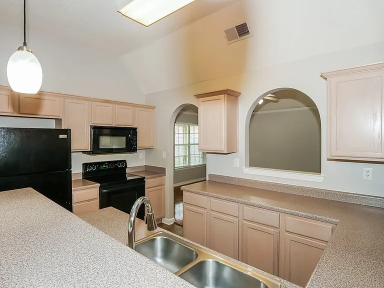 1596 Far Dr — Photo 8