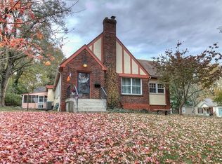 779 James St, Leavenworth, KS 66048