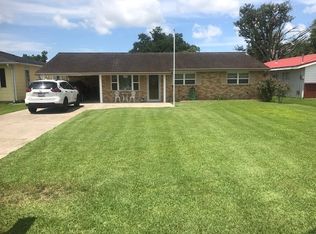 126 Napoleon Ave, Napoleonville, LA 70390