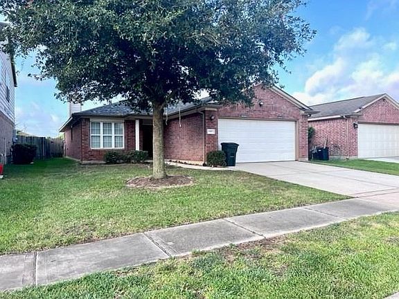 2nd image of 10007 Fairlane Oaks Dr