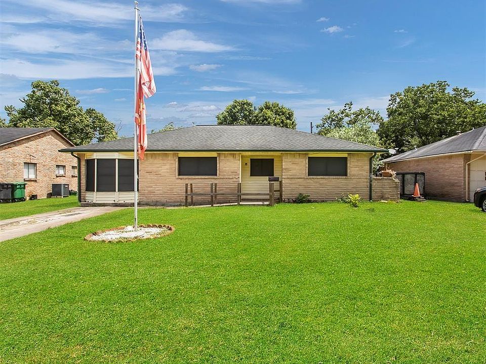 1st image of 5614 Maywood Dr