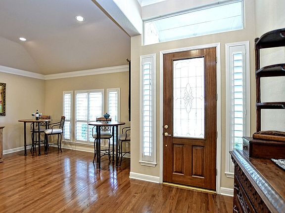 3rd image of 10519 River Plantation Dr