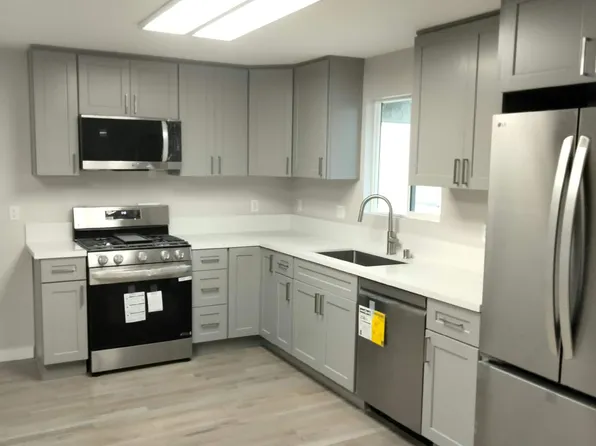 2305 Rockefeller Ln #E, Redondo Beach, CA 90278