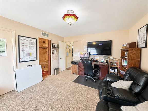 2nd image of 5246 Saint George Rd