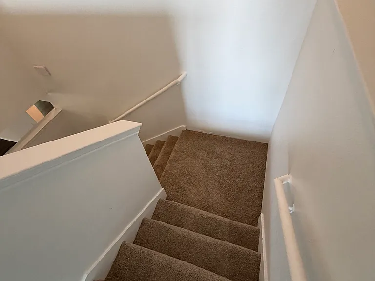 1223 Alhambra Dr — Photo 15
