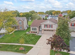 509 Ladysmith Rd, Bartlett, IL 60103