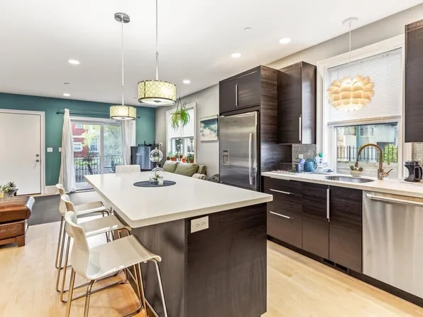 235 Dorchester St #1, South Boston, MA 02127