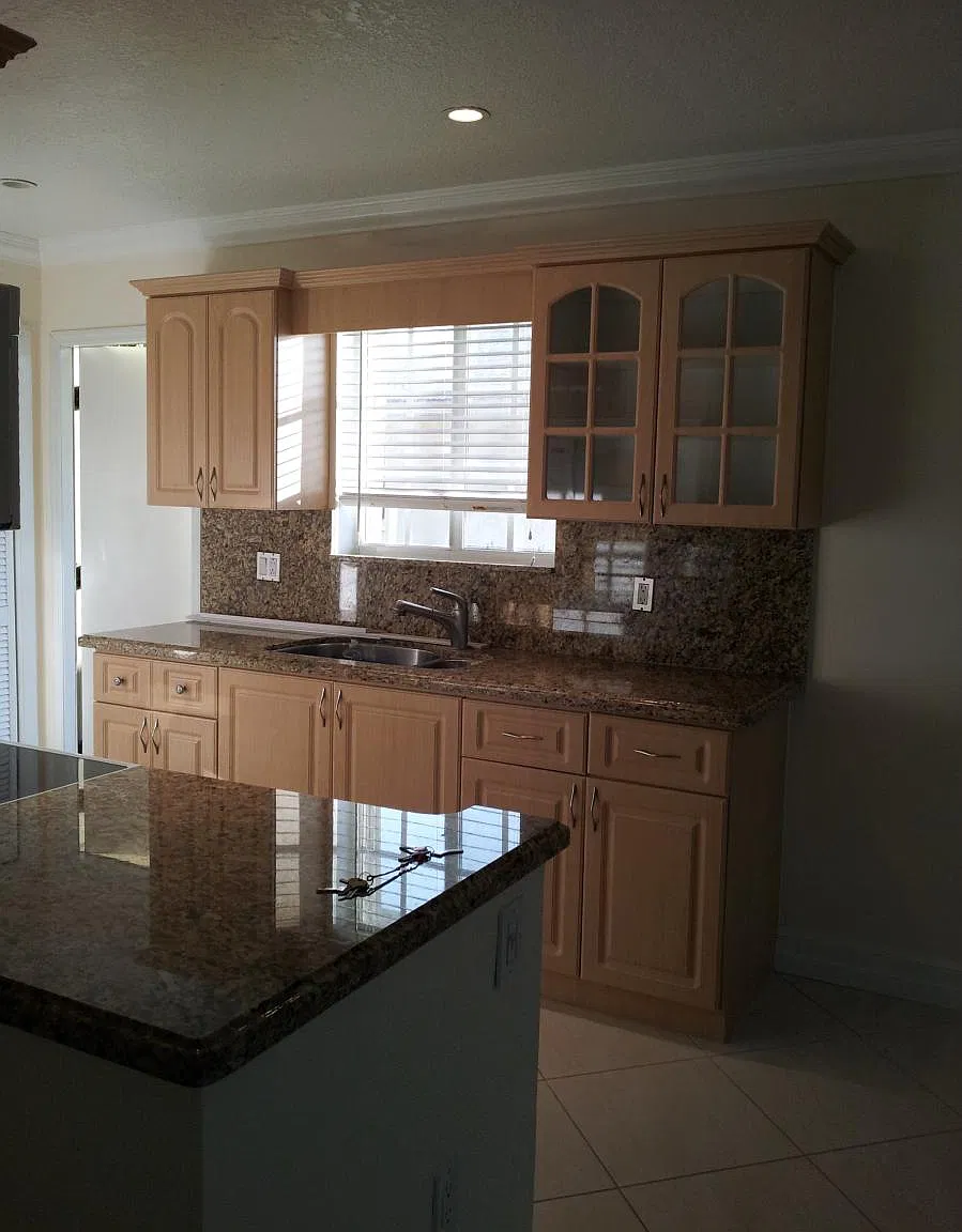 3 bed, 1300 sqft, $2,950 — Photo 4