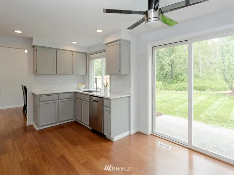 2319 210th St SE — Photo 16