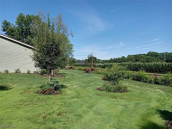 5th image of 3088 Sharon Dr SE
