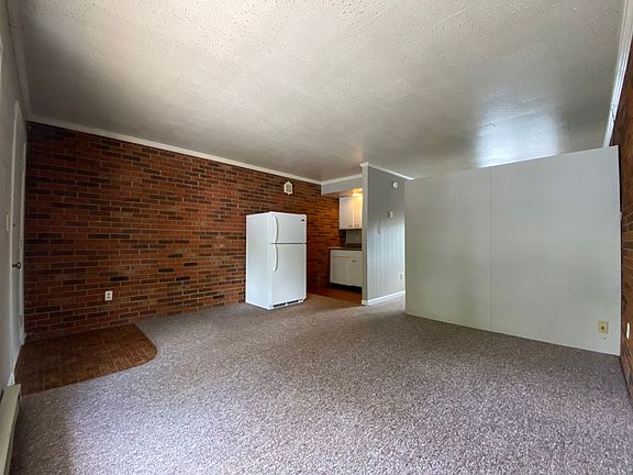 4th image of 305 N Dunn St APT 9