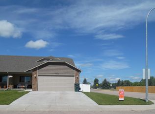 3202 Hoback Ave, Gillette, WY 82718