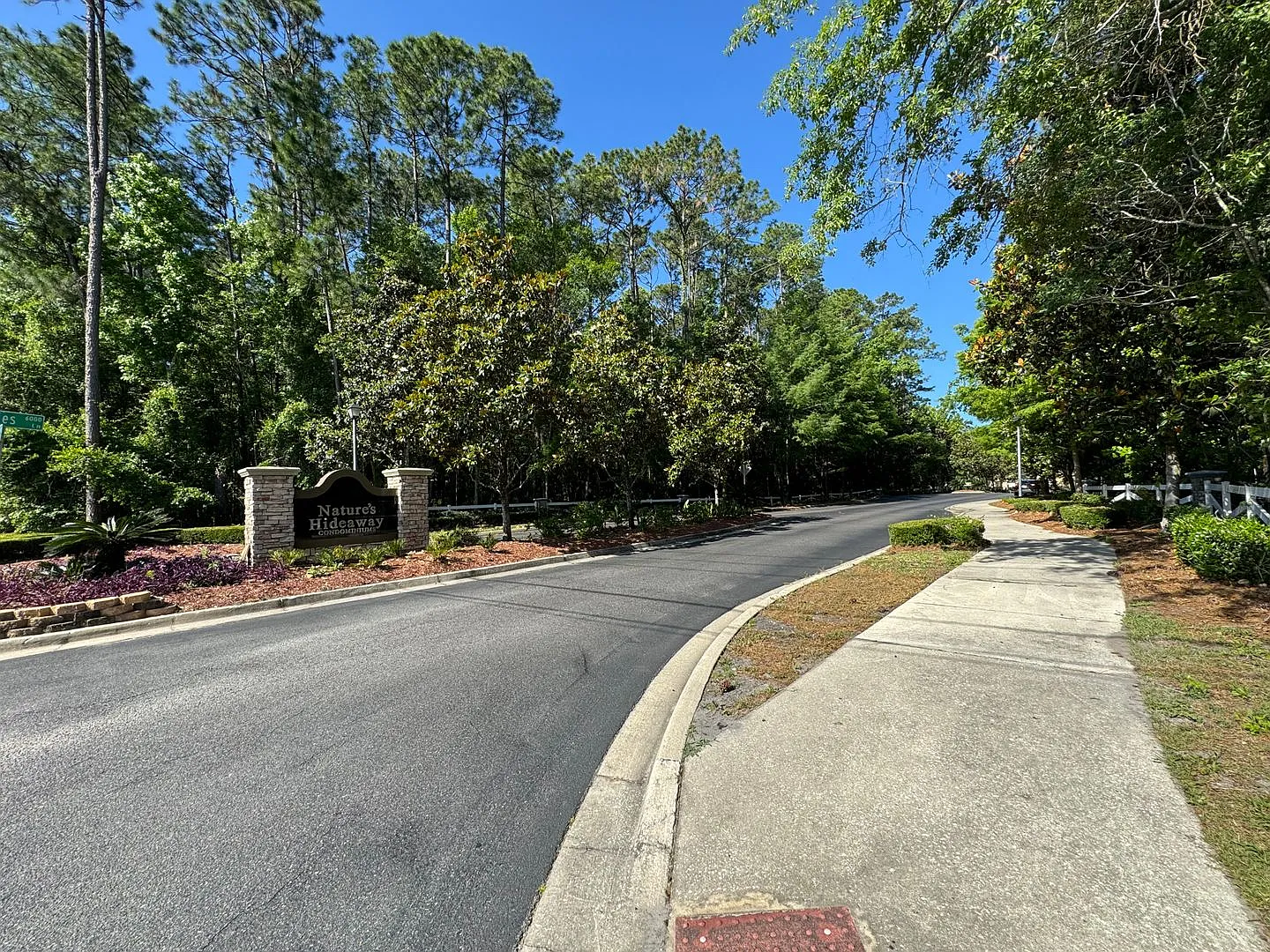 Rent Reduction! Nature's Hideaway 2/2 Upstairs Condo Ready for Move In Now! — Photo 2