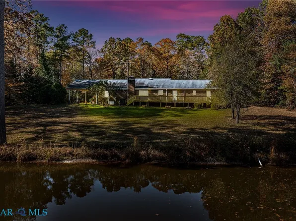 278 Regent Rd, Hartfield, VA 23071