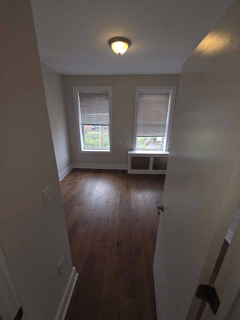 072 - 88-94 TONNELLE REALTY LLC — Photo 4
