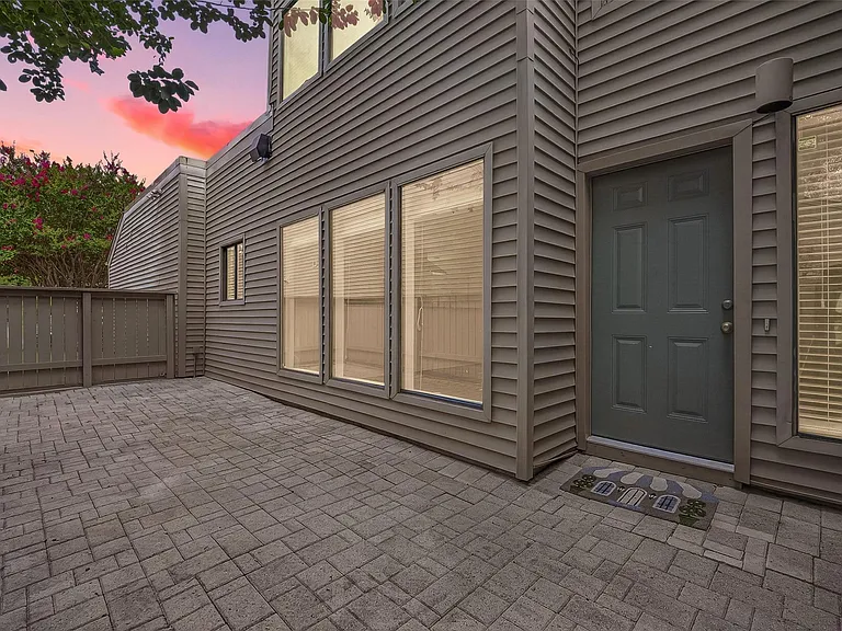 1344 Chardonnay Dr — Photo 2