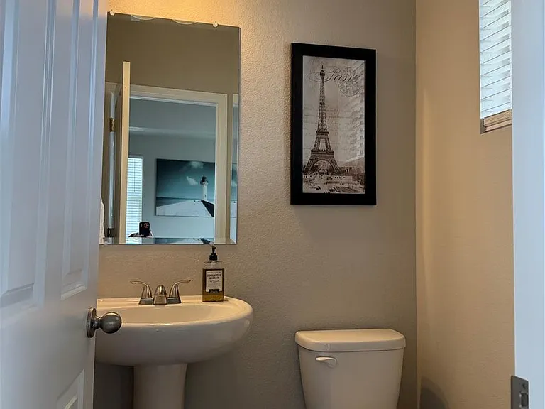 2764 Simpre Way — Photo 10