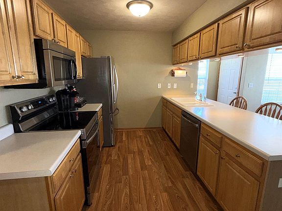 4th image of 6546 Oak Crest Ln