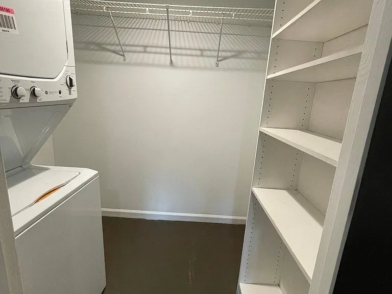 1034 Euclid Ave NE #B — Photo 11