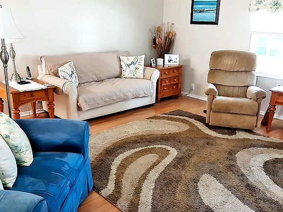 3rd image of 968 E Palm Valley Dr #748