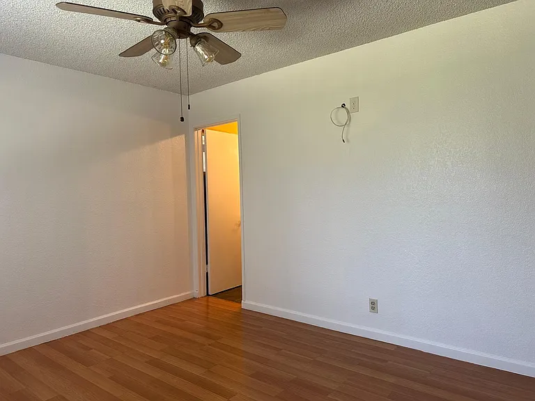 115 Azalea Ct — Photo 22