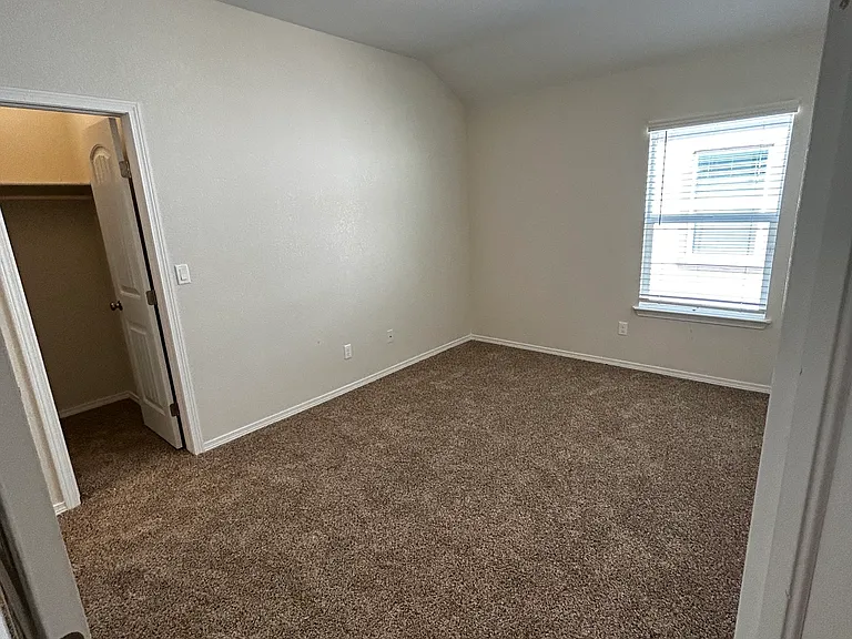 13940 Sky Harbor Ave — Photo 14