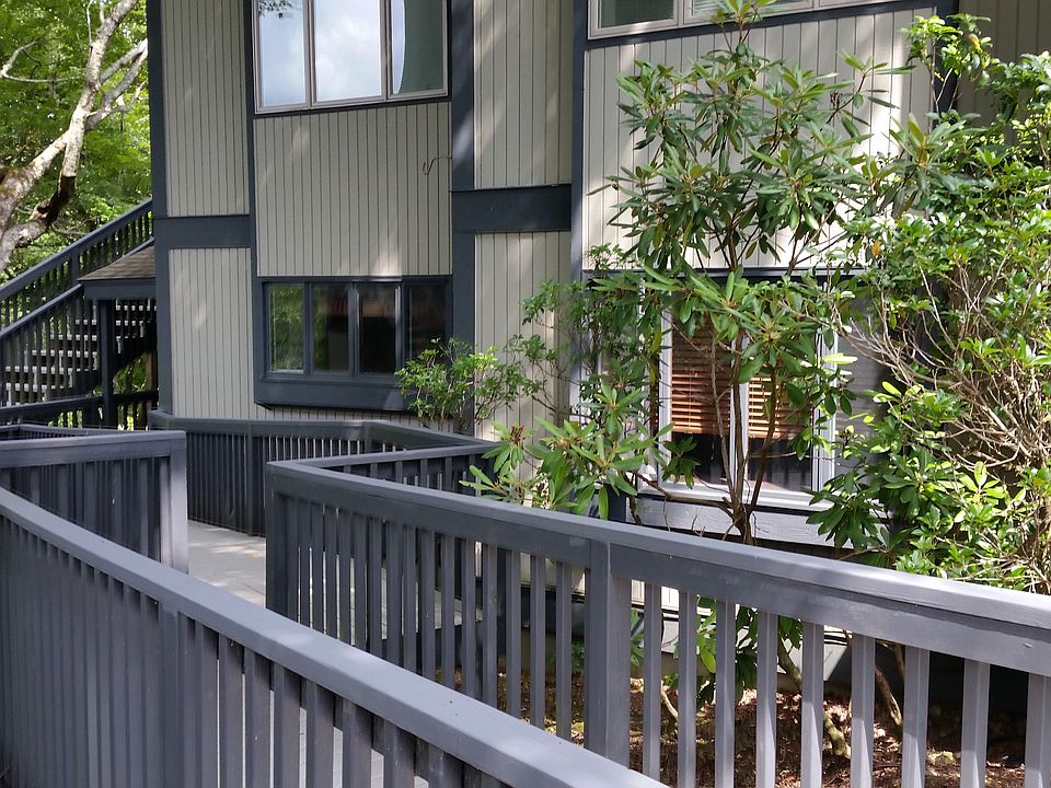 Accessible, ramp to front