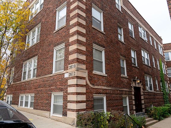 2nd image of 2610-2612 W Montrose Ave #2610-1S