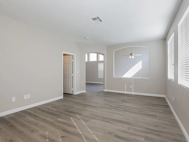 1004 Siena Hills Ln — Photo 5