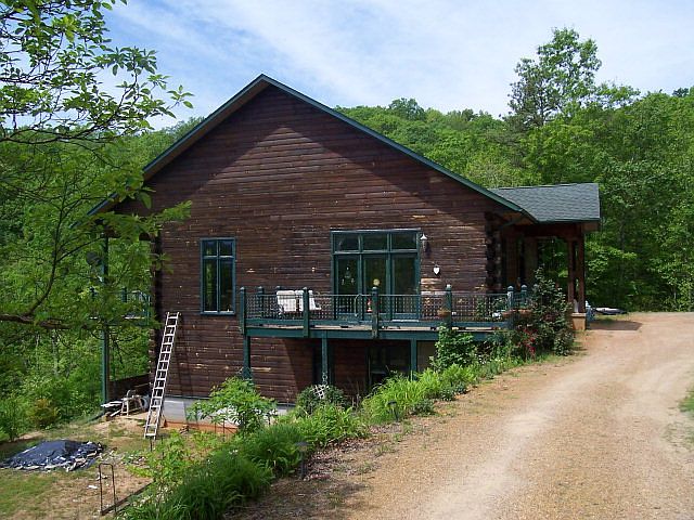 2nd image of 428 Wildflower Dr