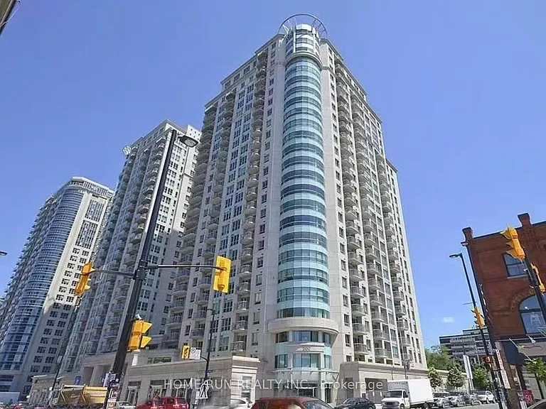 200 Rideau St #1107 — Photo 1