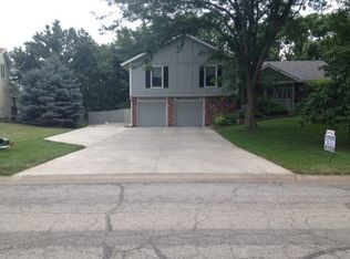 3503 SE 35th St, Topeka, KS 66605