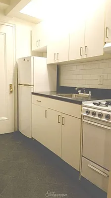 Rented by City Connections Realty | media 4