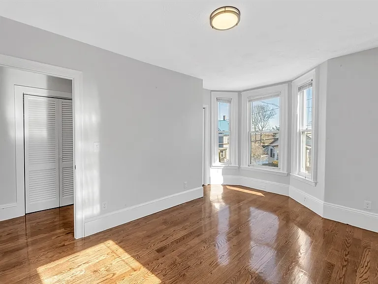 419 Poplar St #1 — Photo 8
