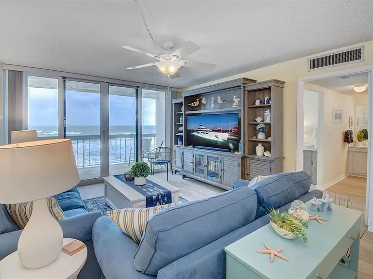 9940 S Ocean Dr #505 — Photo 1