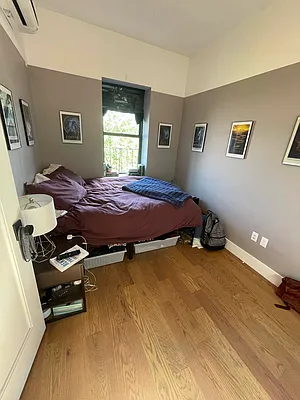 Rented by Delmark Realty LLC | media 23