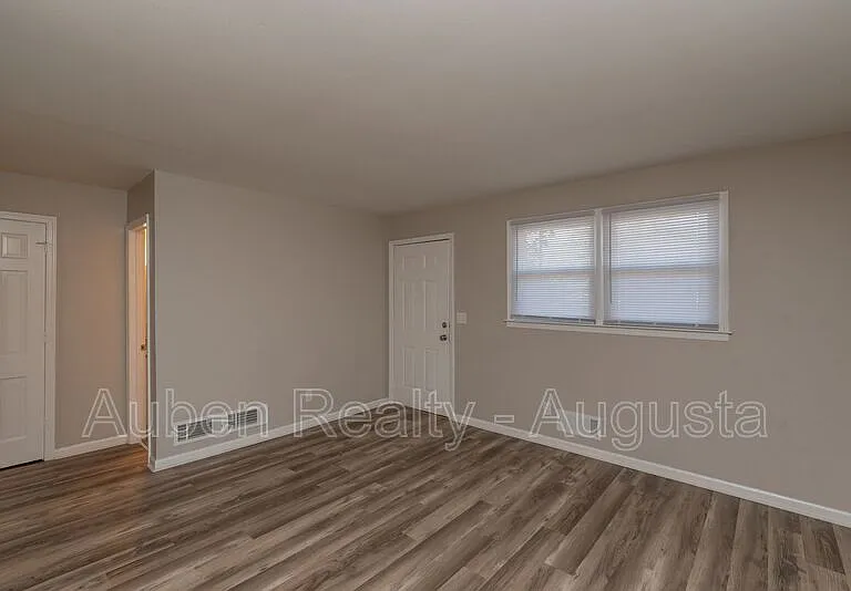 1604 Johns Rd #F — Photo 5