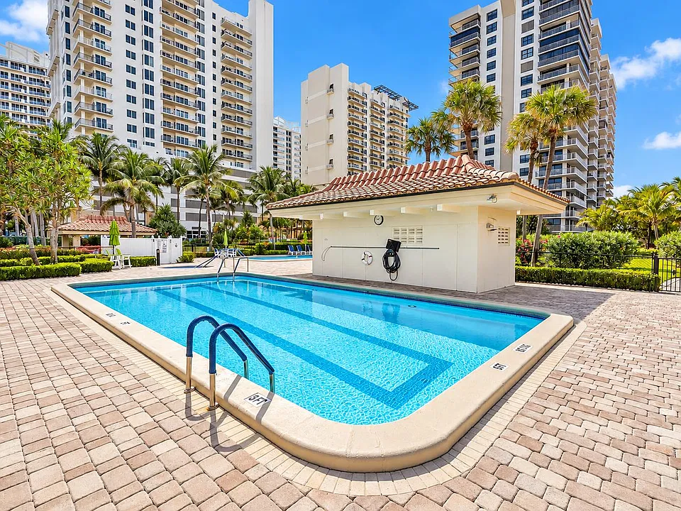 3400 N Ocean Dr #408