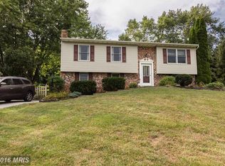 6502 Sacramento Dr, Sykesville, MD 21784