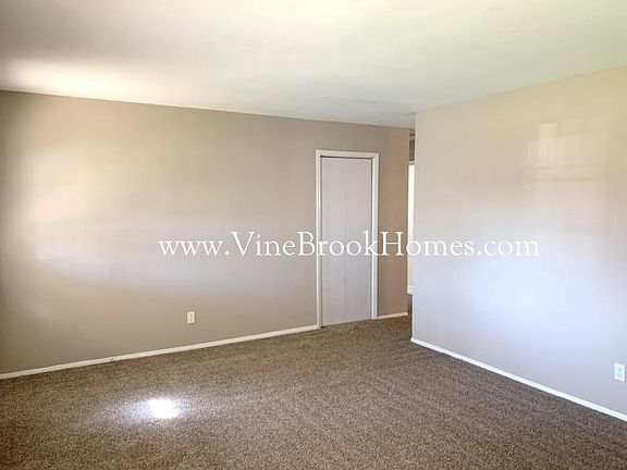3rd image of 204 W Boitnott Dr