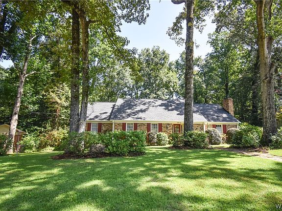 3rd image of 3818 Somerset Pl