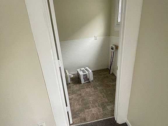 4th image of 1502 Cedar St