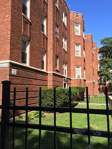 5033 N Harding Ave #3E Photo 1